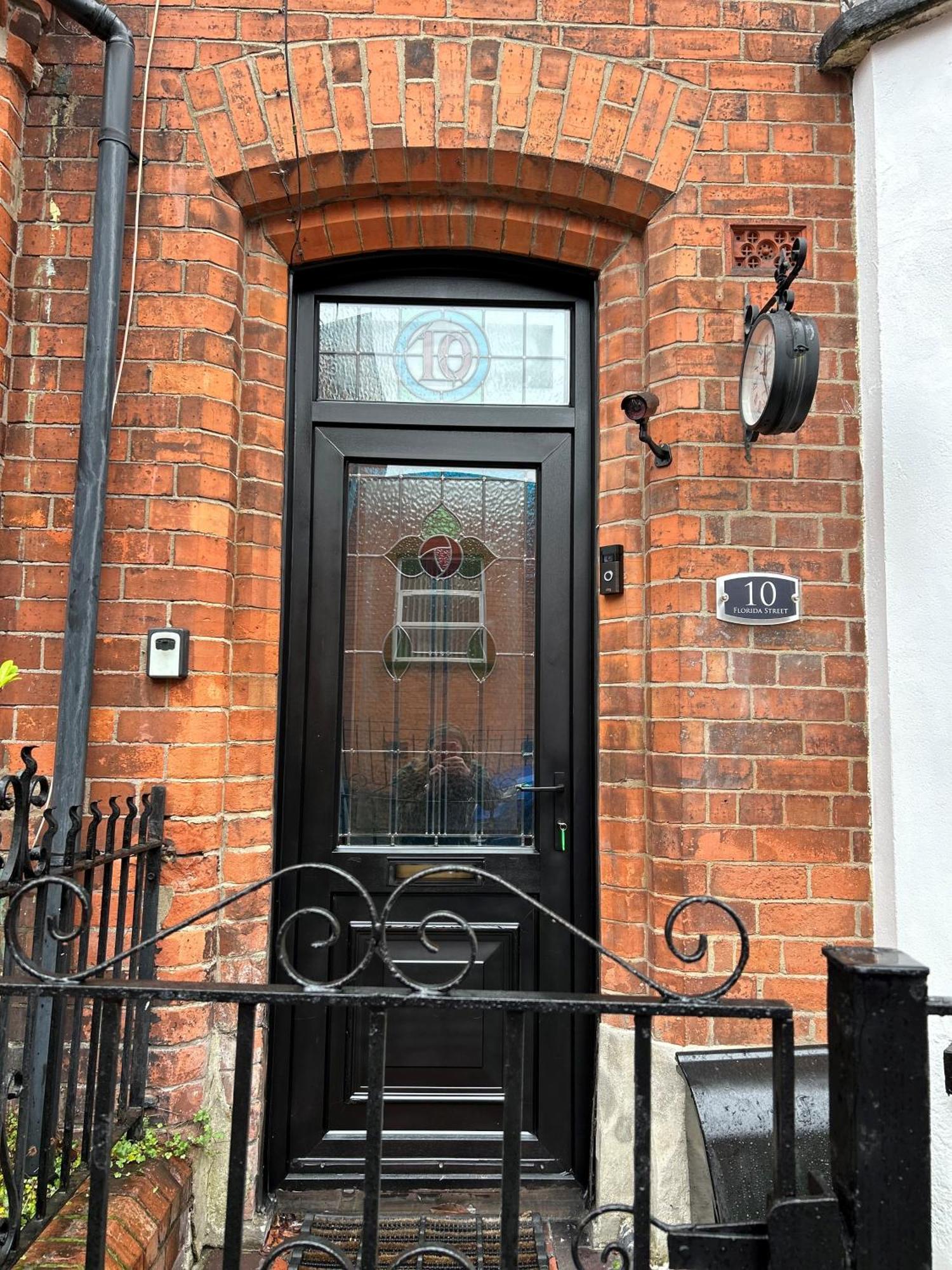 Charming City Home, Beside The Serene Ormeau Park Belfast Eksteriør bilde